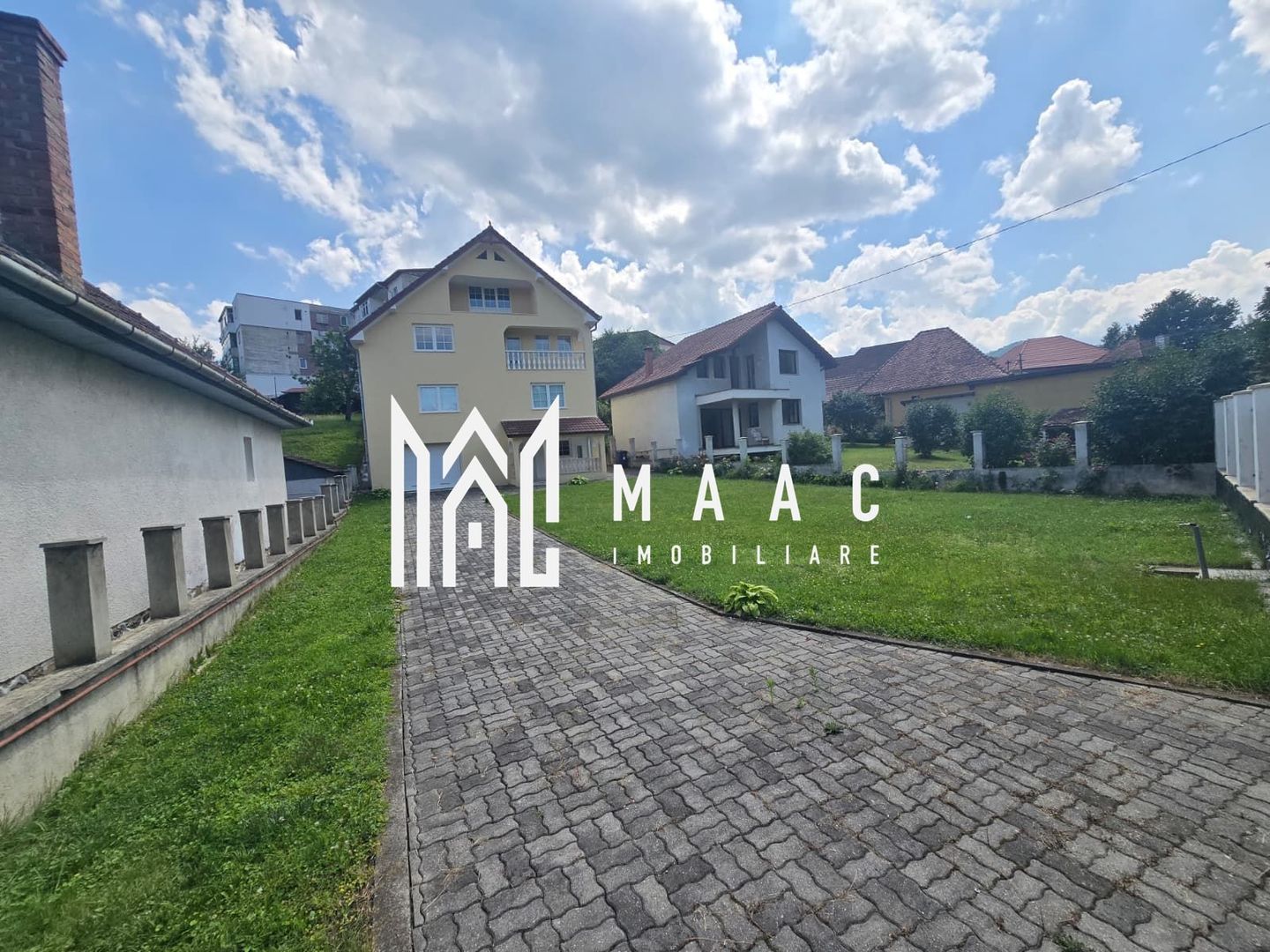 Casa de vanzare 1000 mp teren Cisnadie - Poză 5