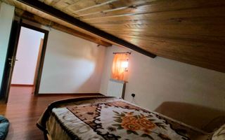 Cauți o casă mare sau spațiu pentru business? Aici le ai pe ambele! - Poză 24