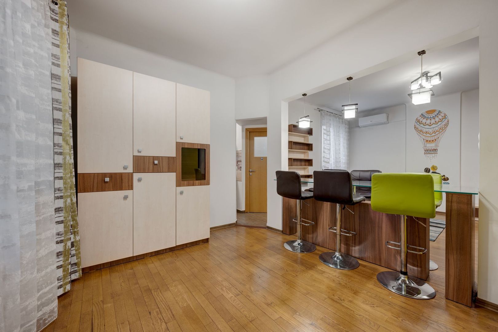 2 Apartamente  in Vila 5 Cam Metrou Basarab Gara de Nord - Poză 6