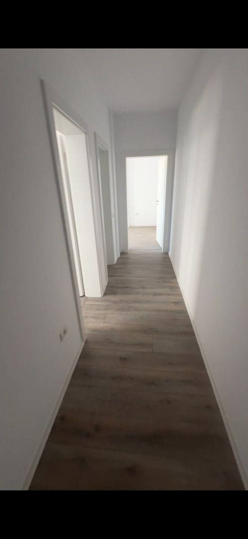 Apartamente noi - Poză 2