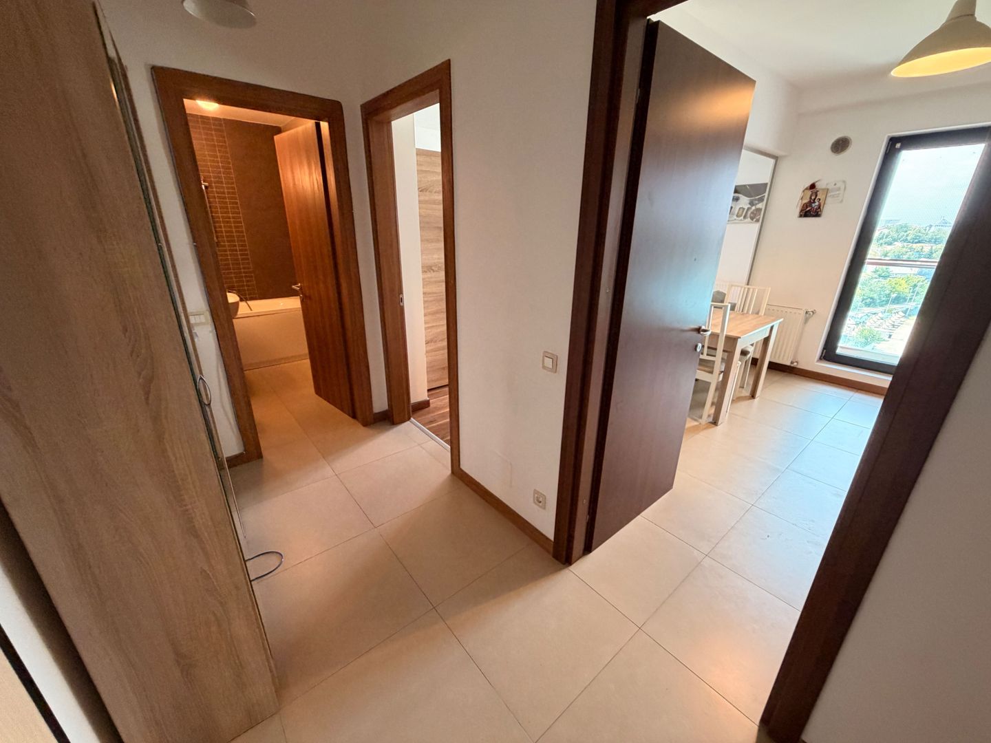 Garsoniera Studio 40mp 7/11 Vizavi Metrou Poenaru Vedere Libera 2016 - Poză 12