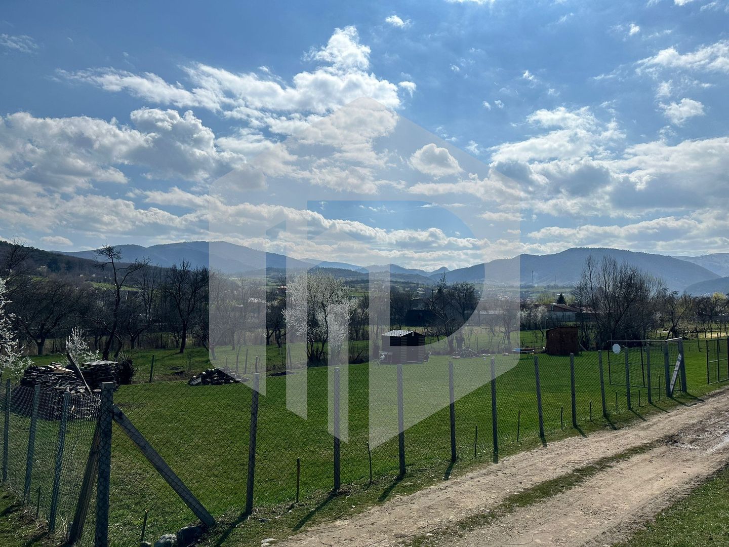 Creează-ți propriul paradis: Terenul cu potențial nelimitat te așteaptă - Poză 9