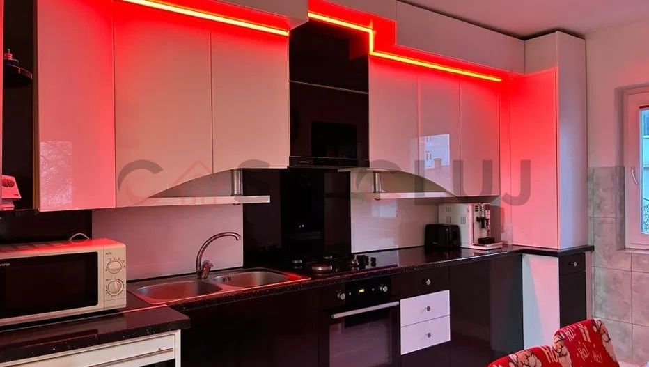 La cheie, cu doua balcoane, gata sa devina noul tau "acasa" - Poză 6