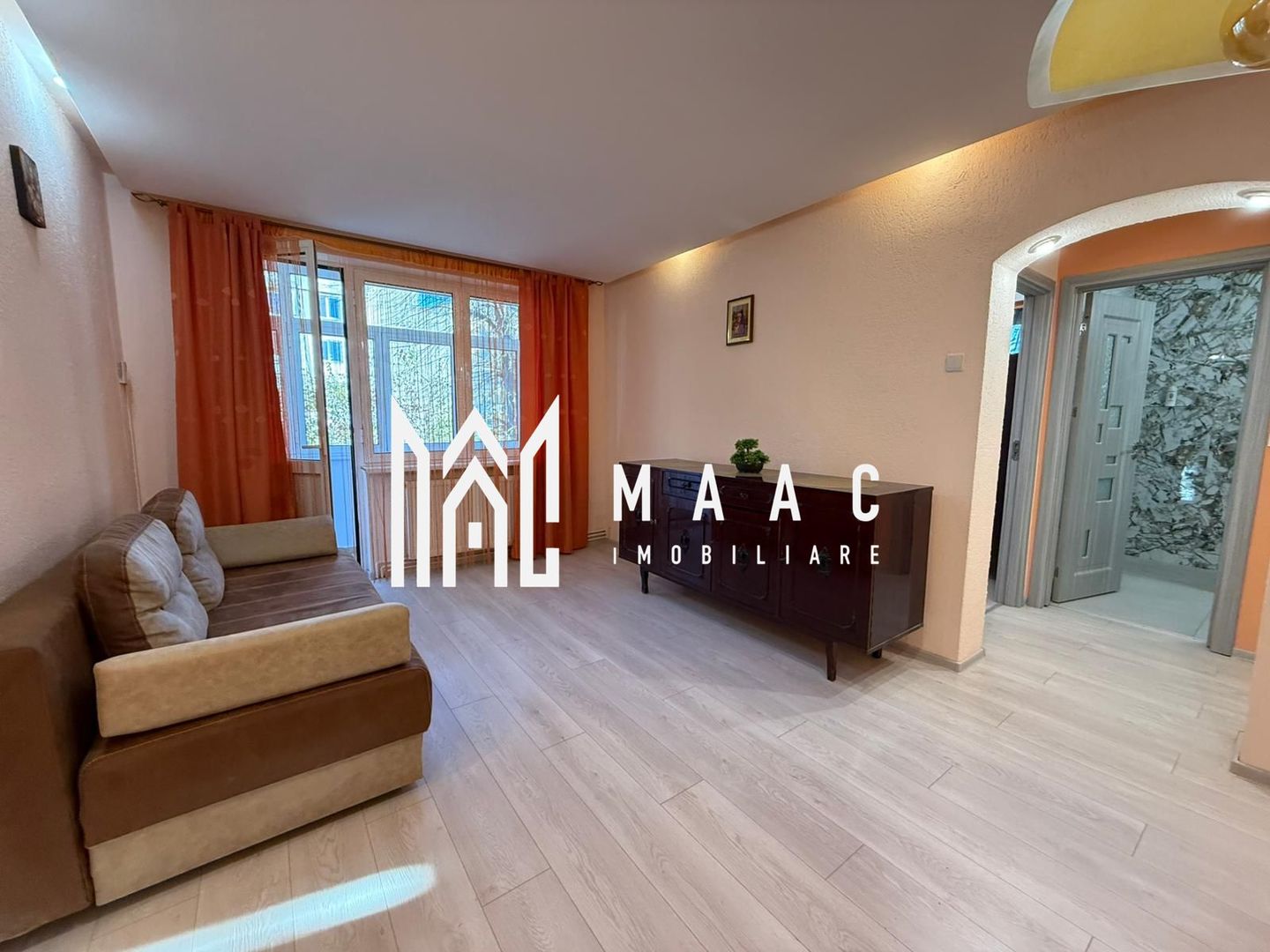 Apartament 2 camere | Etaj 1 | Balcon | Renovat | Central - Poză 11