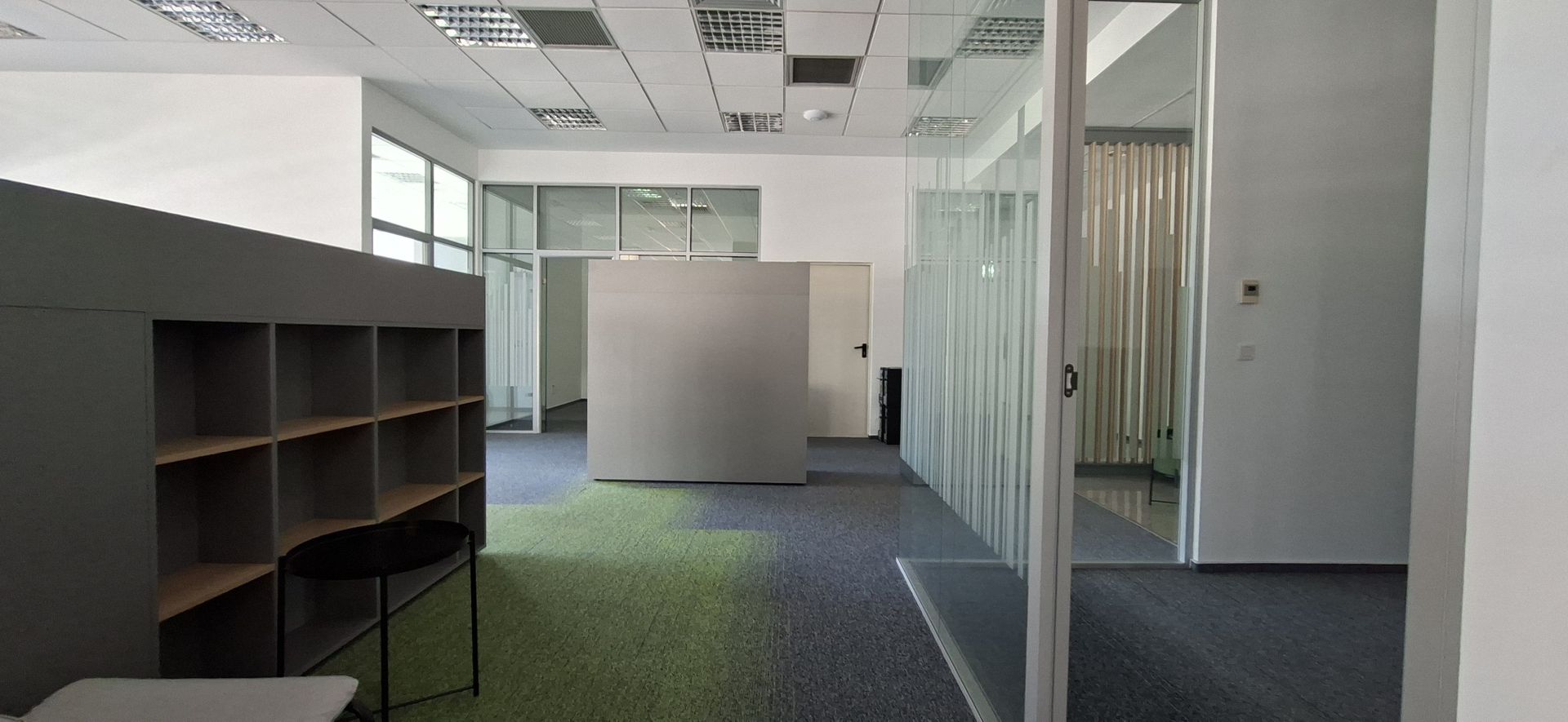 Spatiu pentru birou 258mp - Piata 700 - Poză 12