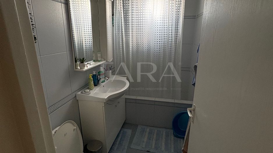 Apartament 3 camere, Gheorgheni, balcon vitrat, bloc reabilitat. - Poză 5