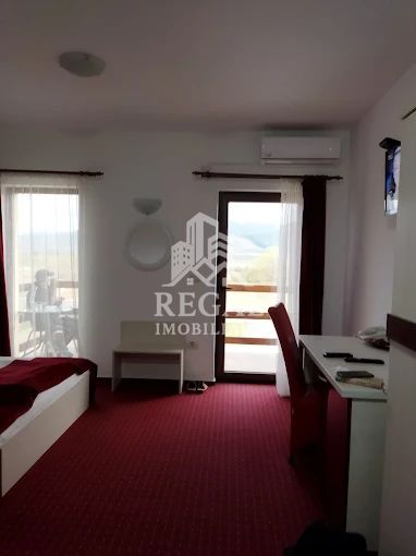 Pensiune de vânzare – proprietate complet funcțională - Poză 3