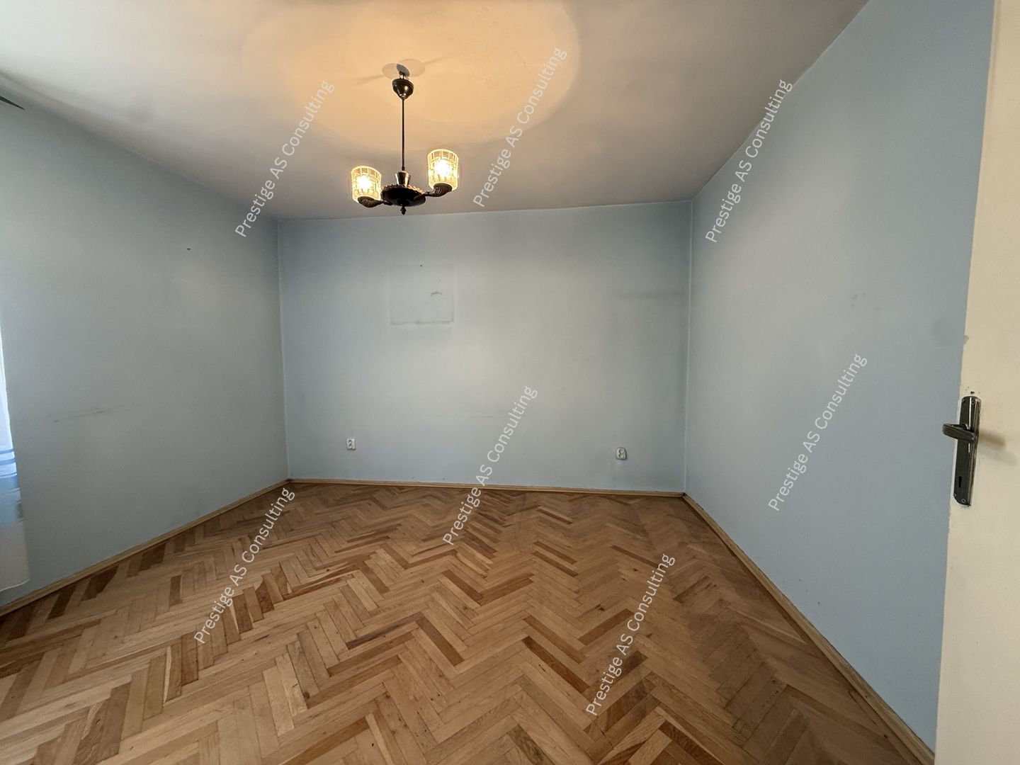 Apartament 4 camere, parter inalt zona Punctele Cardinale - Central - Poză 10