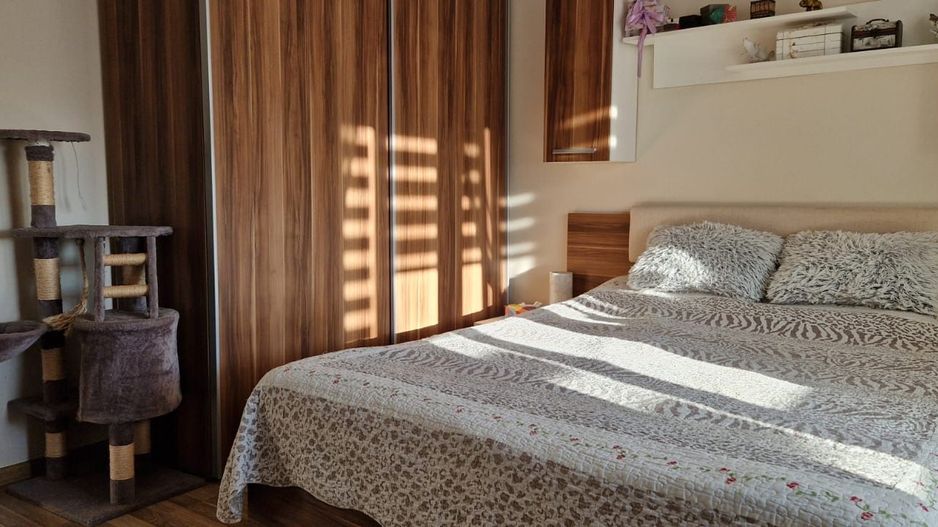 Apartament spatios cu patru camere zona -Bucovina - Poză 13