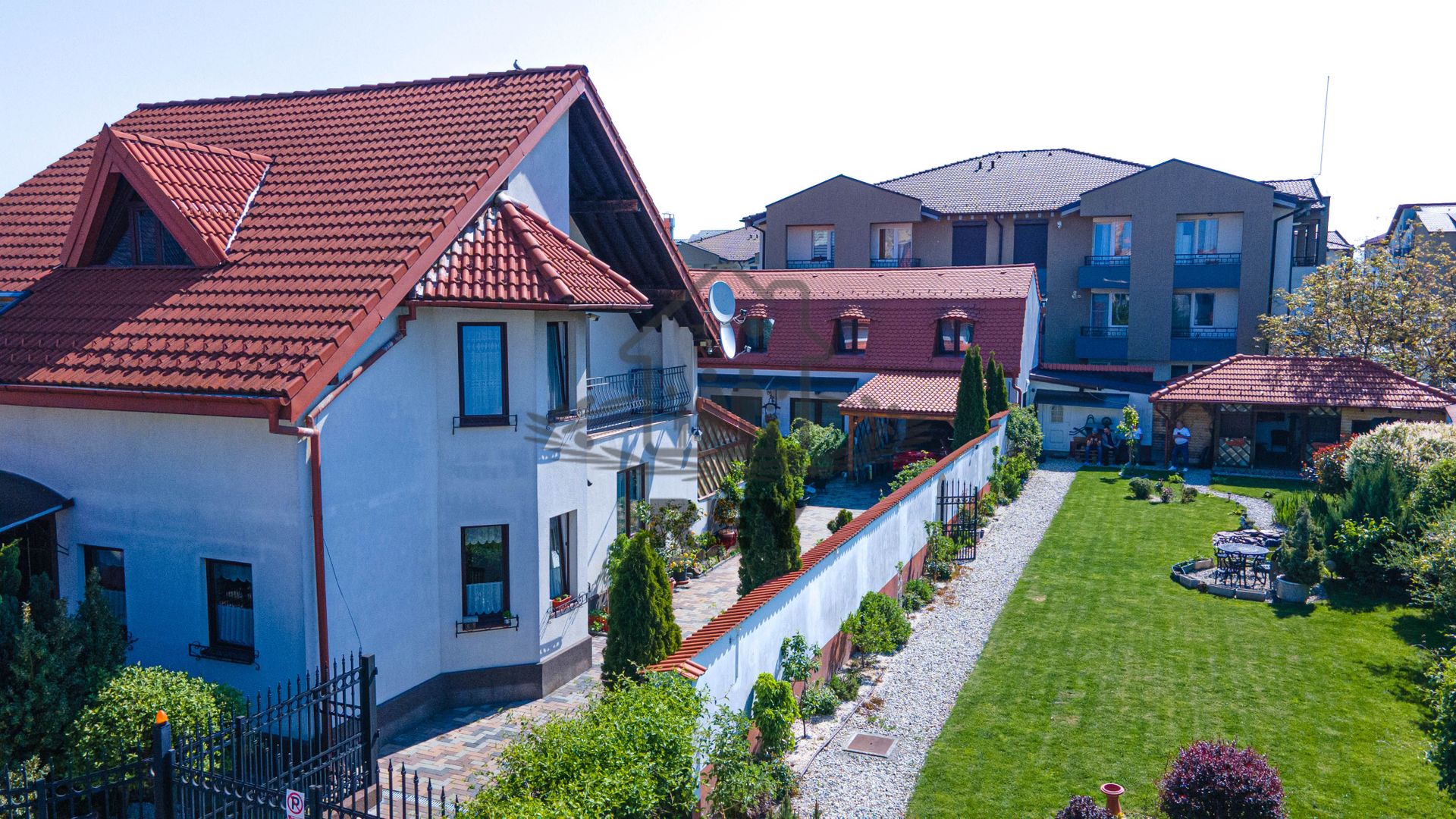 Casa/Vilă în Șelimbăr | teren 863m | 4 min de Sibiu | zona Brana - Poză 1