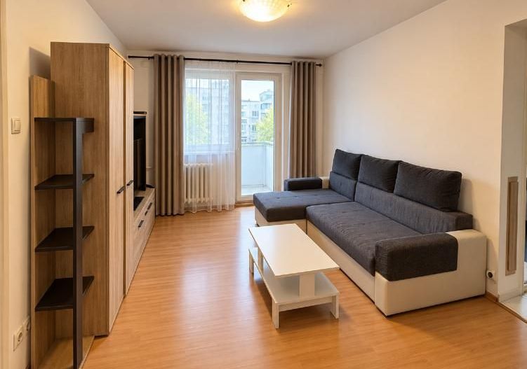 Apartament 3 camere de vanzare Veteranilor - Poză 1