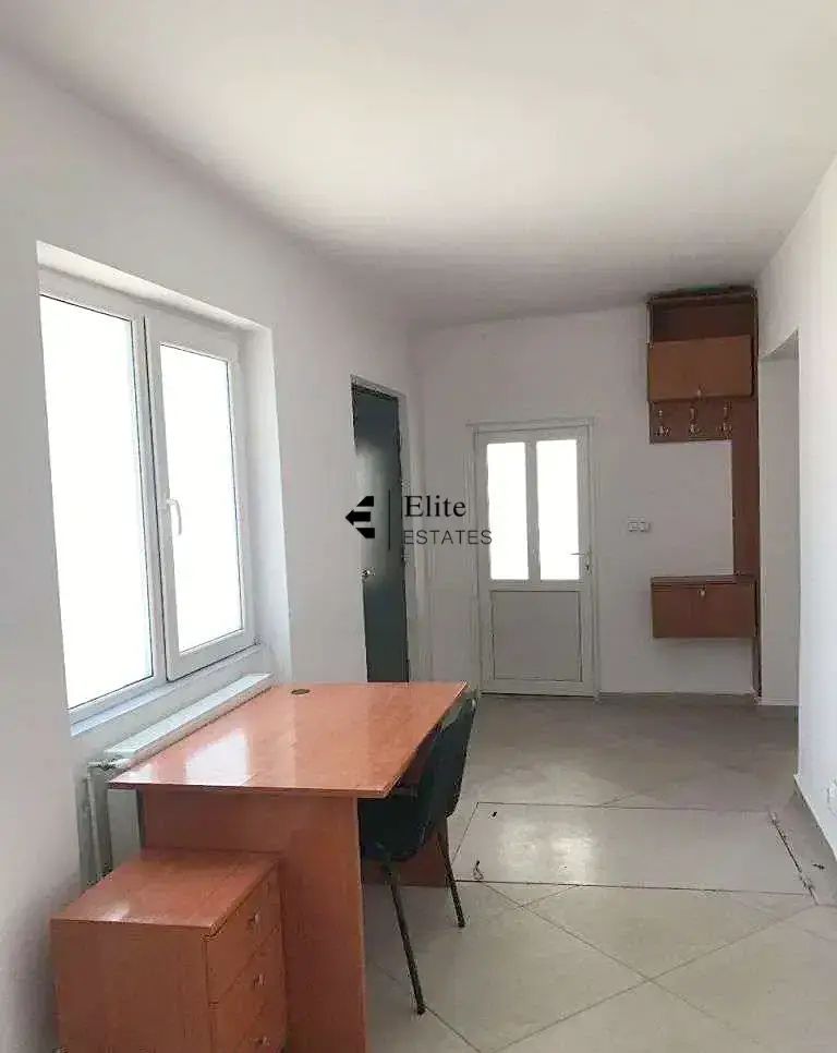 Casa cu 3 camere de inchiriat Central Oradea - Poză 8