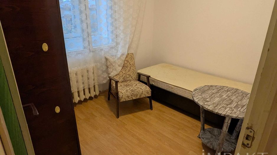 Apartament 4 camere decomandate, etaj intermediar,  zona Kaufland - Poză 3