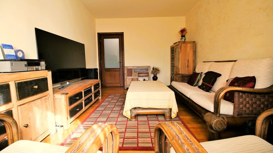 Apartament 3 camere - Poză 1