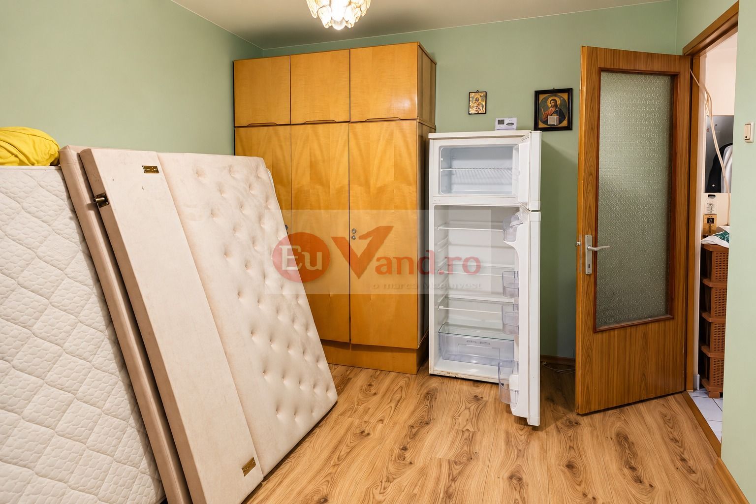 De vanzare apartament cu 2 camere, decomandat – Micro 19, parter, 46.500 E - Poză 3