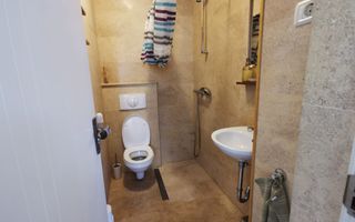 Apartament cu doua camere si loc de parcare - Poză 14