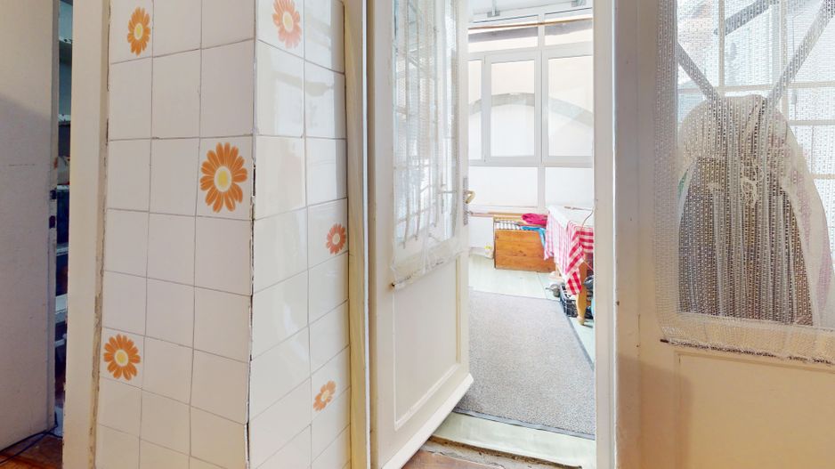 Apartament in casa si garaj in zona spitalul militar-Brasov - Poză 23