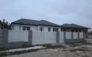 Casa 4 camere Crevedia - Poză 28