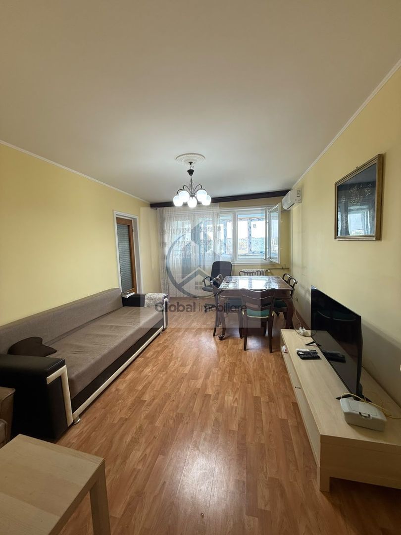 Apartament 3 camere decomandat - Șoseaua Colentina, vis-à-vis de Școala 39 - Poză 1