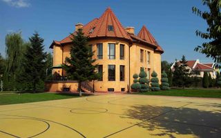 Vila unicata | Teren de 3000 m2 | Piscina si vegetatie matura - Poză 1