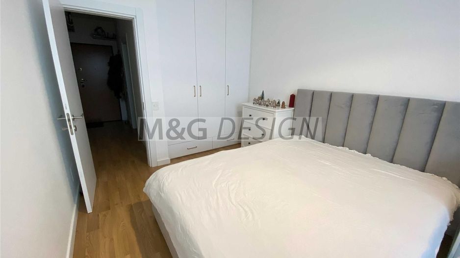 2 camere bloc nou zona Torontalului loc de parcare mobilat - Poză 6