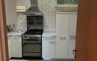 Casă de închiriat - Calea Giulești  5 camere - Poză 12