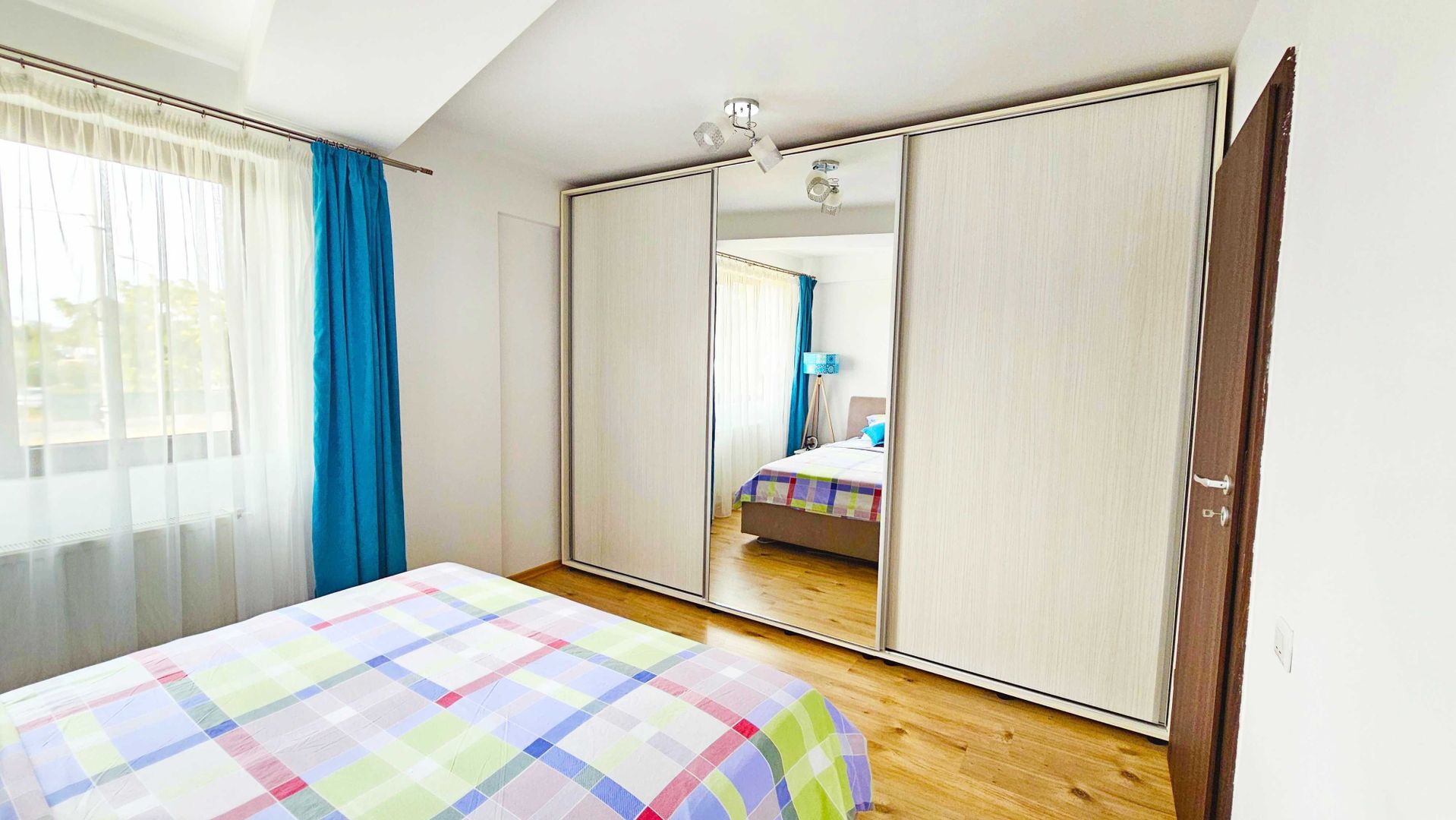 2 camere, terasa mare, parcare, centrala, TITAN-langa Parcul Teilor - Poză 4
