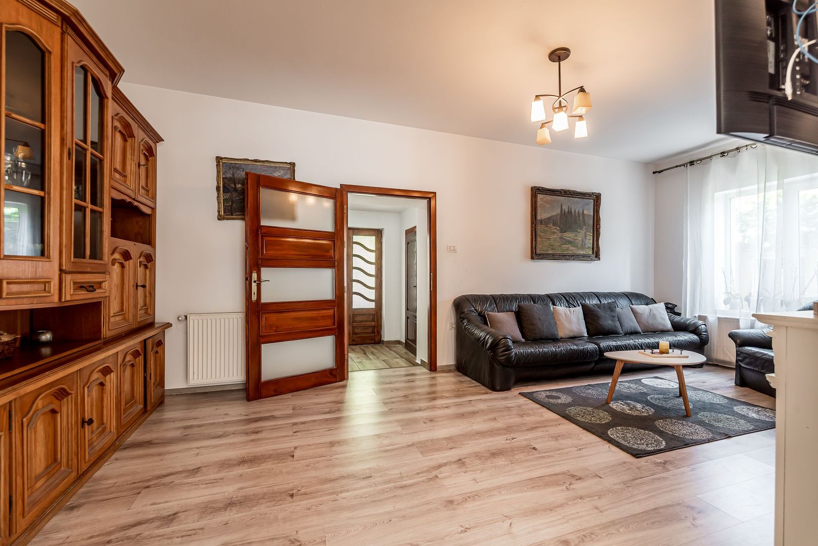 Casă în Vlaicu cu garaj și teren de 376 mp, Arad - Poză 5
