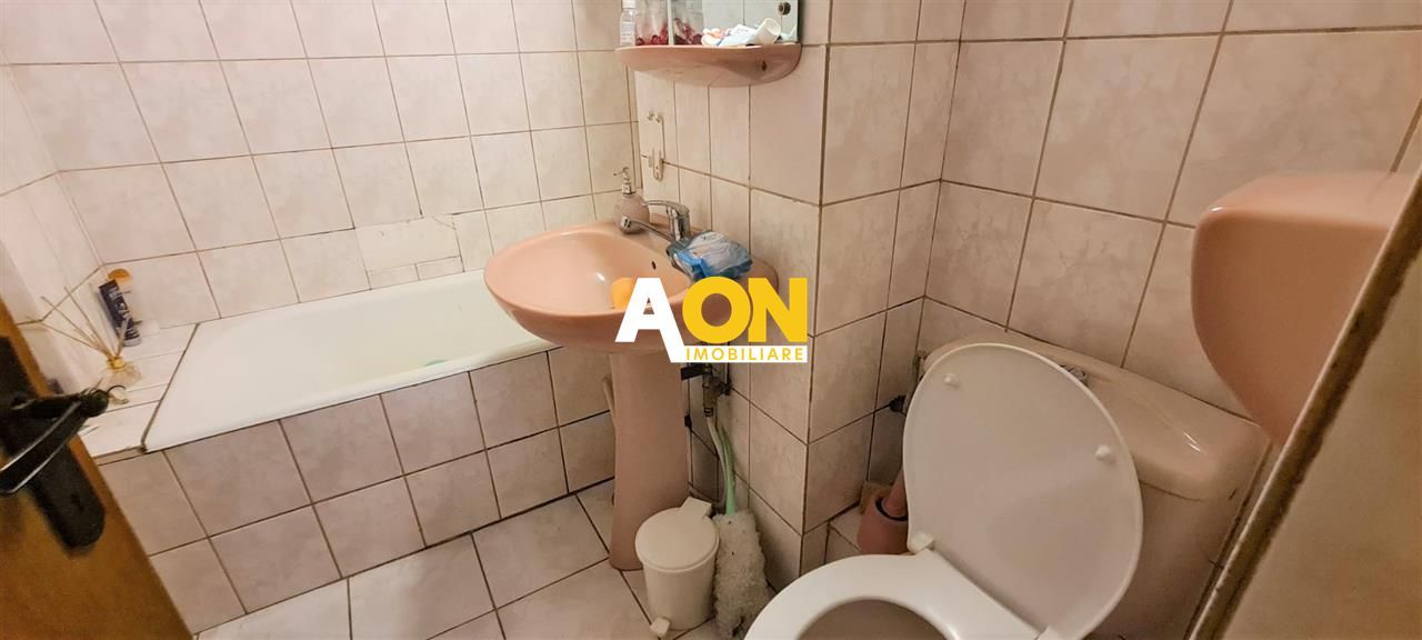 Apartament cu 4 Camere, Etaj 1, Zona Cetate - Poză 9