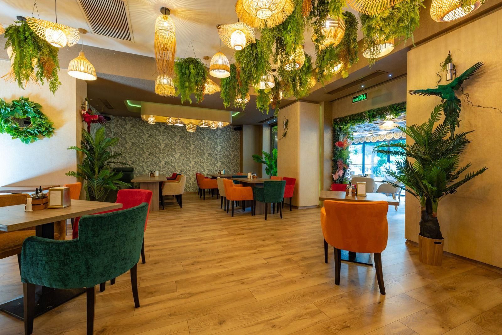 Vanzare Spatiu Comercial || Bulevardul Decebal || Piata Alba Iulia || 240 MP - Poză 4