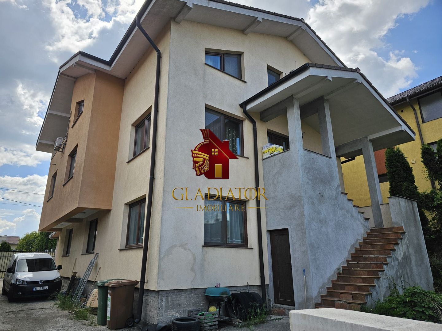 Vila pretabila pentru locuit + afacere,  zona CUG Al Tudor Neculai - Poză 1