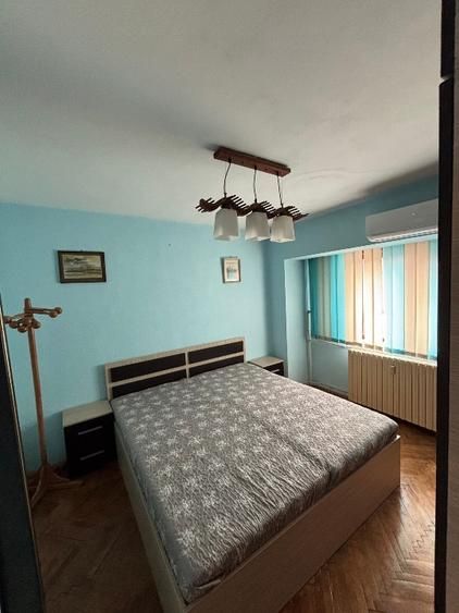 Vânzare Apartament 3 Camere Decomandat Bulevardul Decebal / Piața Alba Iulia - Poză 4