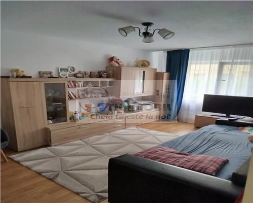 Apartament 2 camere decomandat Galata 83000 euro - Poză 2