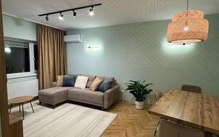 Apartament 2 camere decomandat, renovat complet, parcare, fără risc seismic - Poză 1