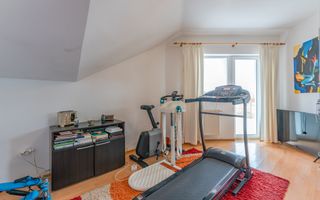 Casă spațioasă pentru familie în Hărman: 5 camere, 670 mp teren - Poză 10