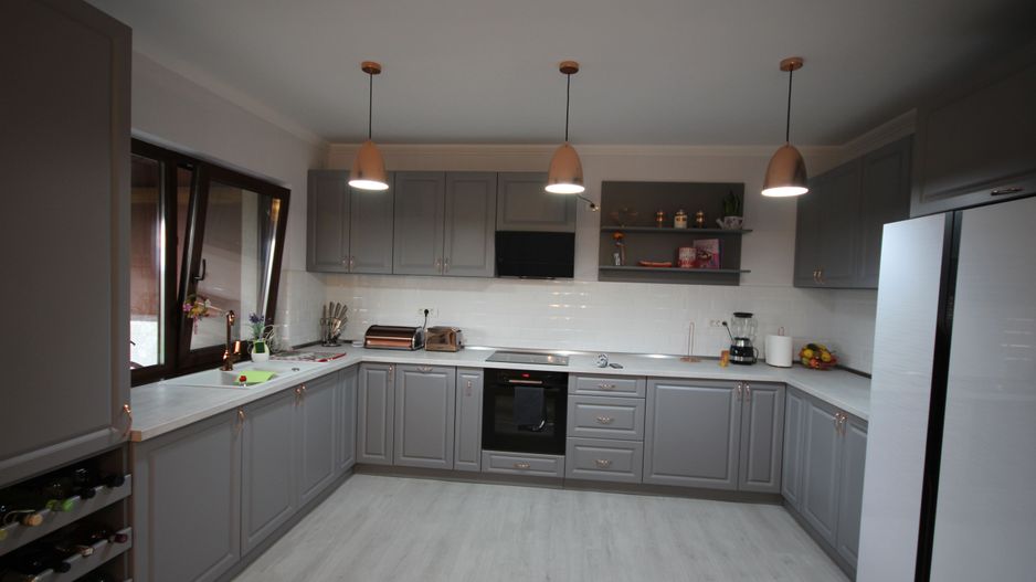 Modern si primitor - Poză 62