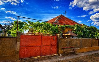 Casă + teren generos 1603 mp, poziție centrală – Ianoșda - Poză 1