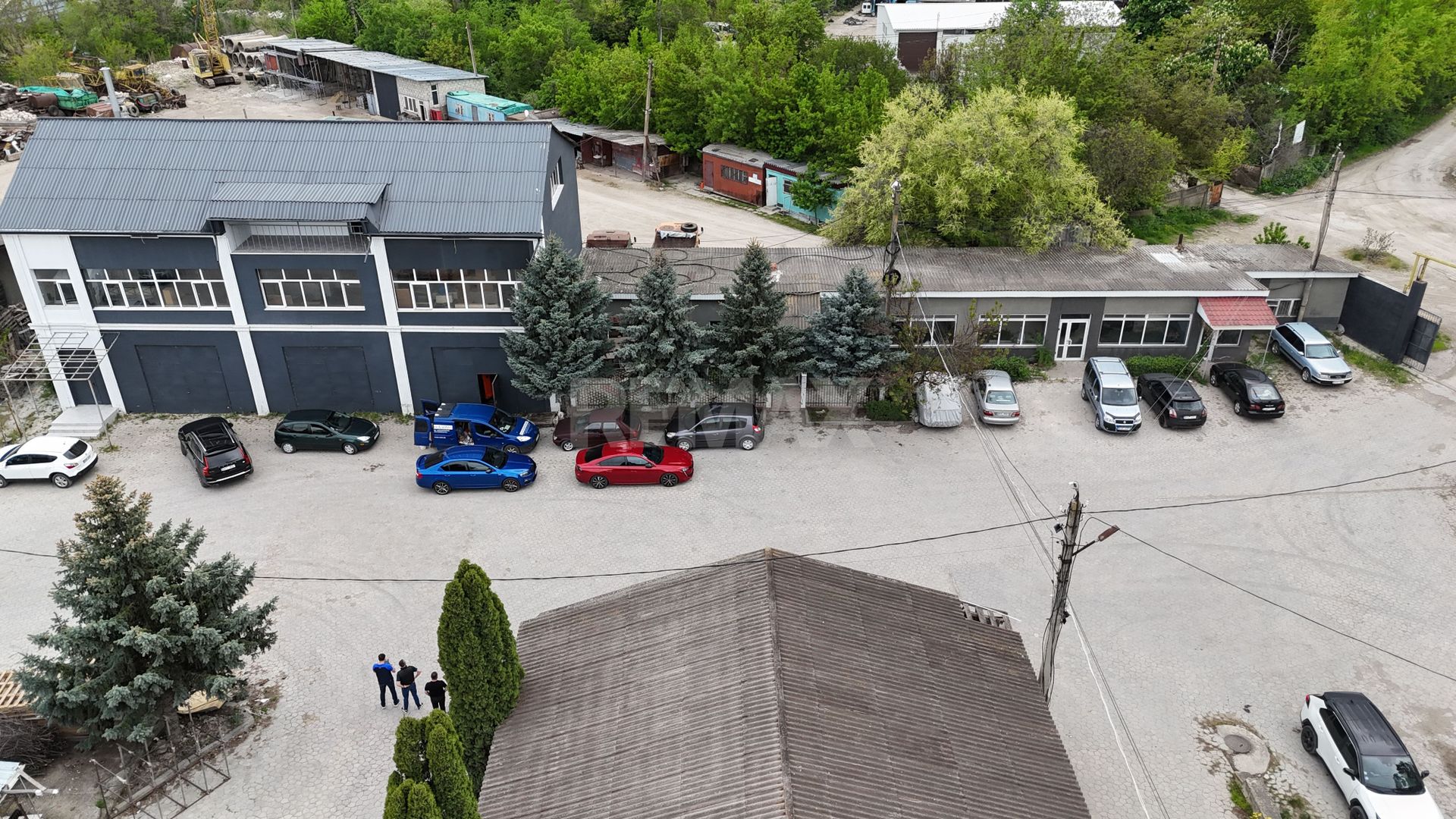 Teren cu spații comerciale Mun. Bălți - Poză 2