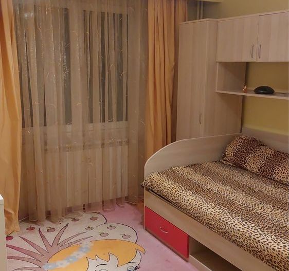 Inchiriere apartament 3 camere str Luica - Poză 7