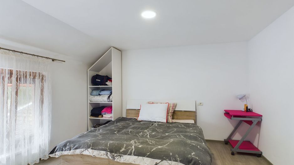 Casă Individuală Cărpiniș - Poză 8