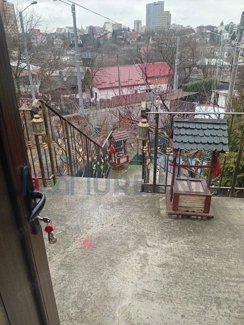 inchiriez etaj vila Tatarasi - Poză 5