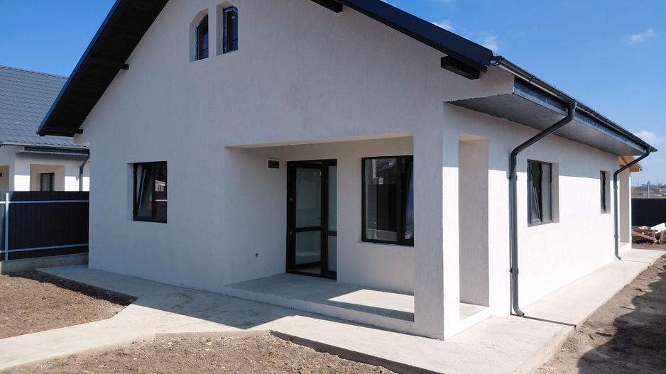 De vânzare casă – Comuna Șendreni, Cartierul Nou - Poză 2