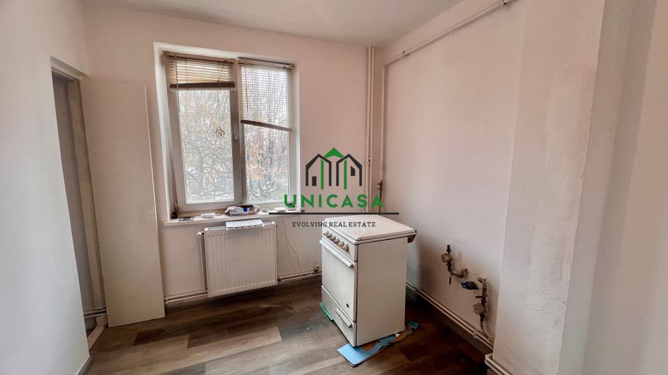 Apartament 2 camere /Etaj 1 / Zona 1 Mai - Poză 4