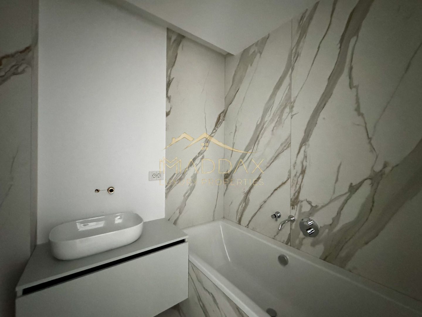 Apartament cu 4 camere *183mp* - Prima Inchiriere // Stejarii - Baneasa - Poză 30