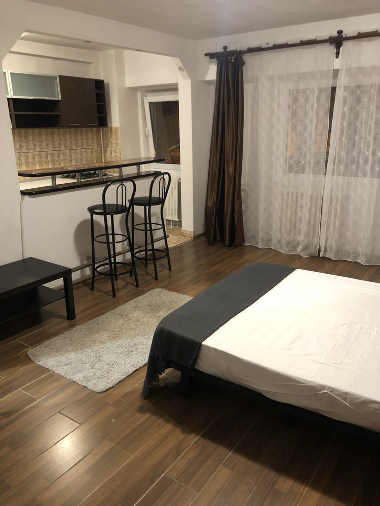 De Inchiriat Garsoniera Nerva Traian - Poză 1