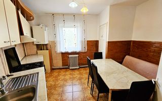 Apartament 2 camere, decomandat, et.3, Cetate, zona Liceului Sportiv - Poză 5