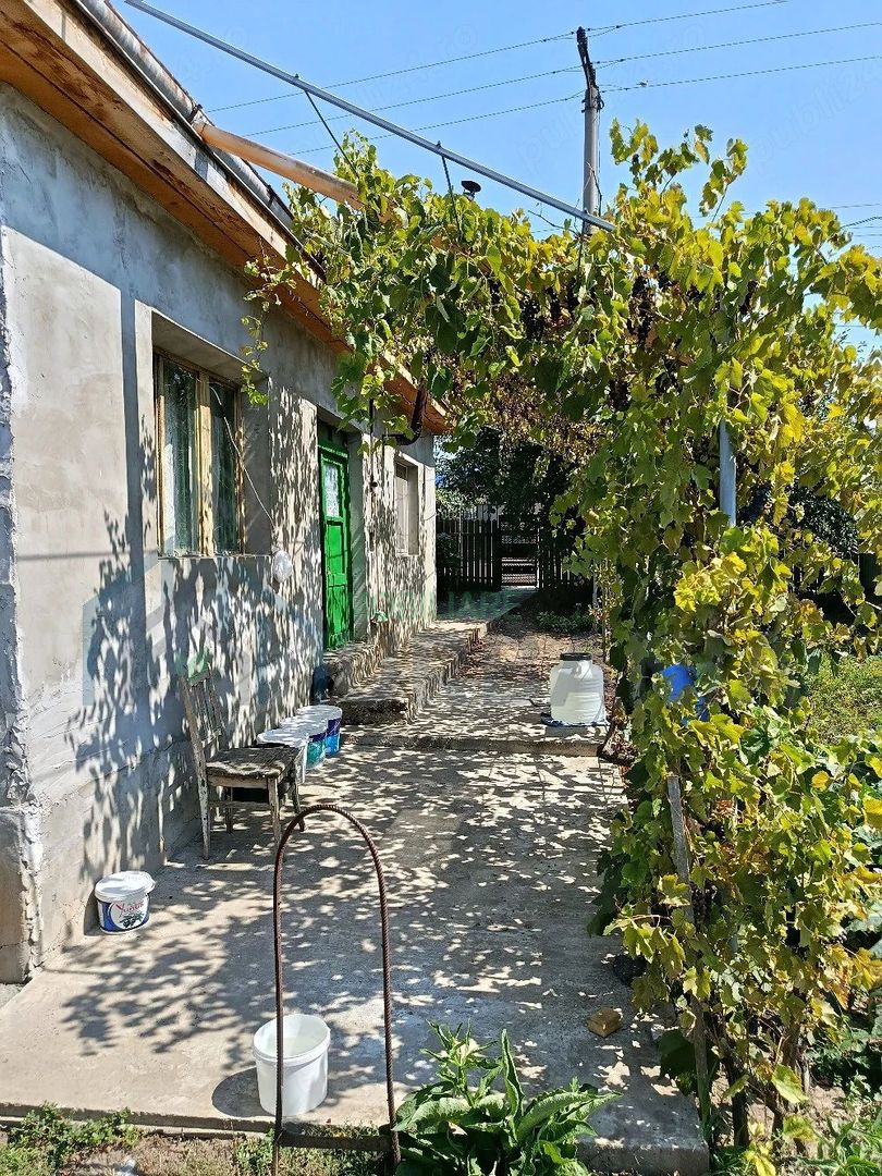Casă construită în 1975, teren 450 mp, Sarca - Poză 5