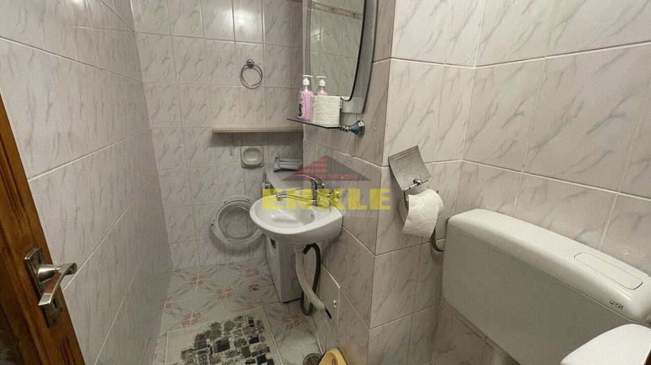 Apartament cu 4 camere de închiriat, etaj 3 - Poză 12
