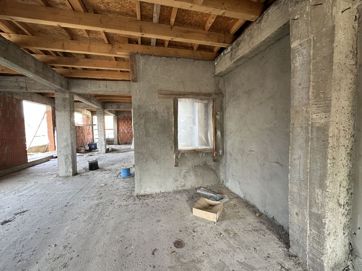 FERDINAND - Lirei | Teren 412 mp| Cladire 750 mp | structura noua - Poză 23