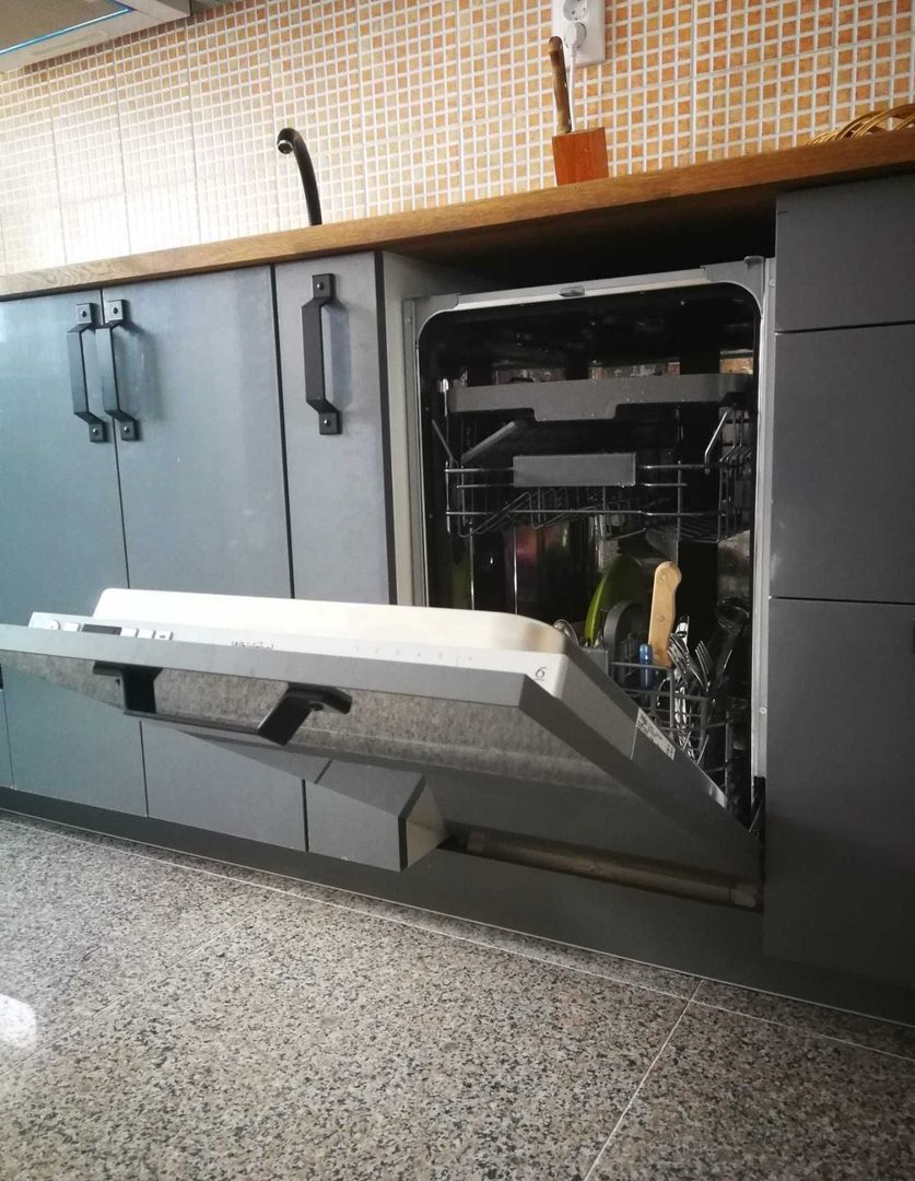 AP. 2 CAMERE TEIUL DOAMNEI,RENOVAT, METROU, BOILER, MASINA SPALAT VASE - Poză 6